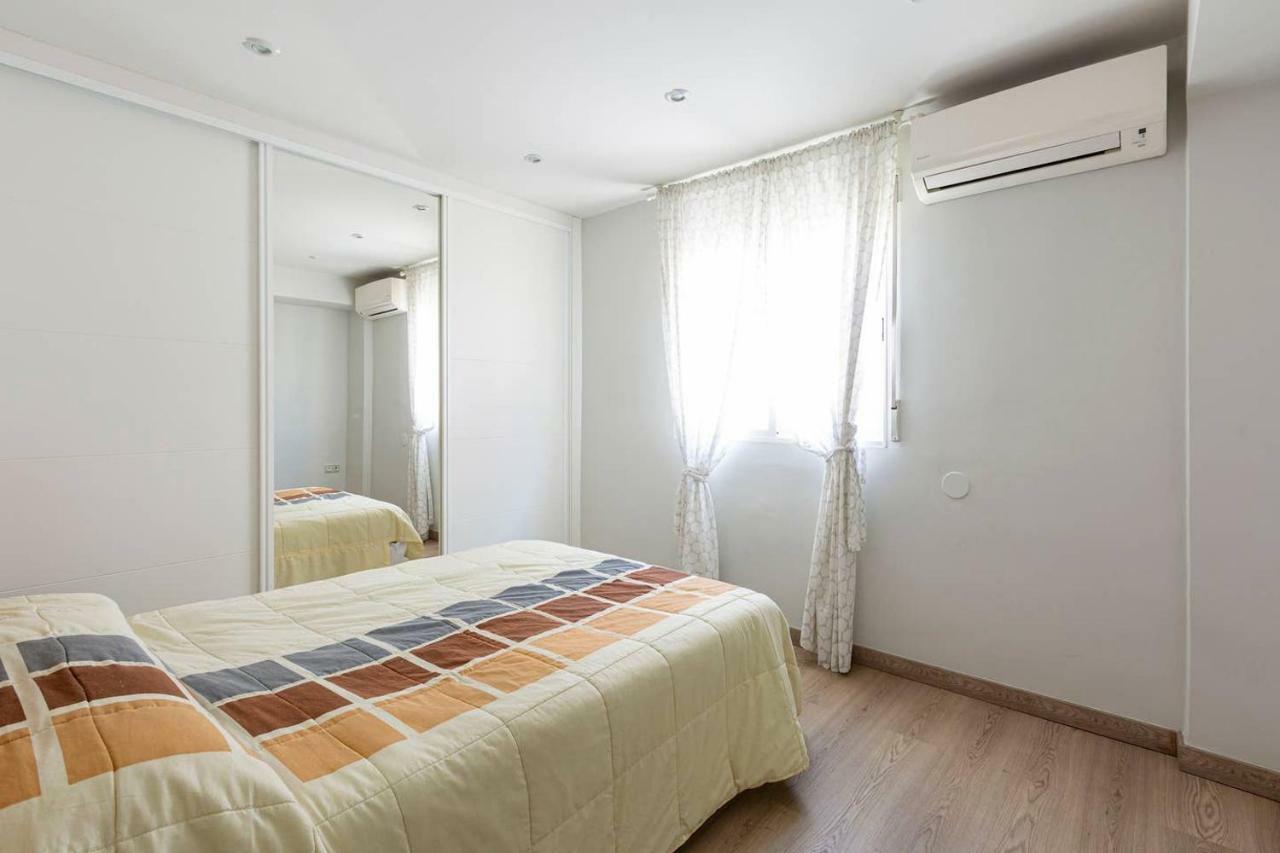 Apartamentos La Vaguada Suites Madrid Exterior photo
